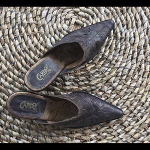 Carlos Santana Rich Brown Cutout Mules w/Point Toe